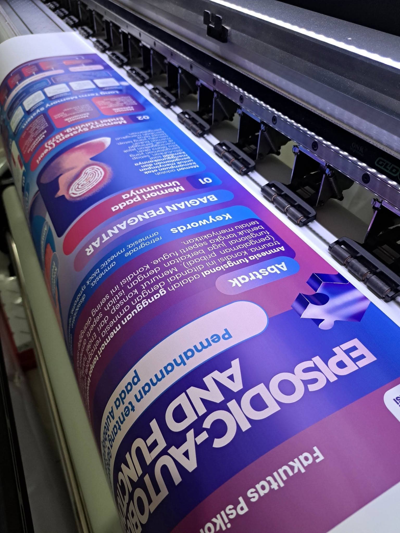 Roll bahan stiker custom